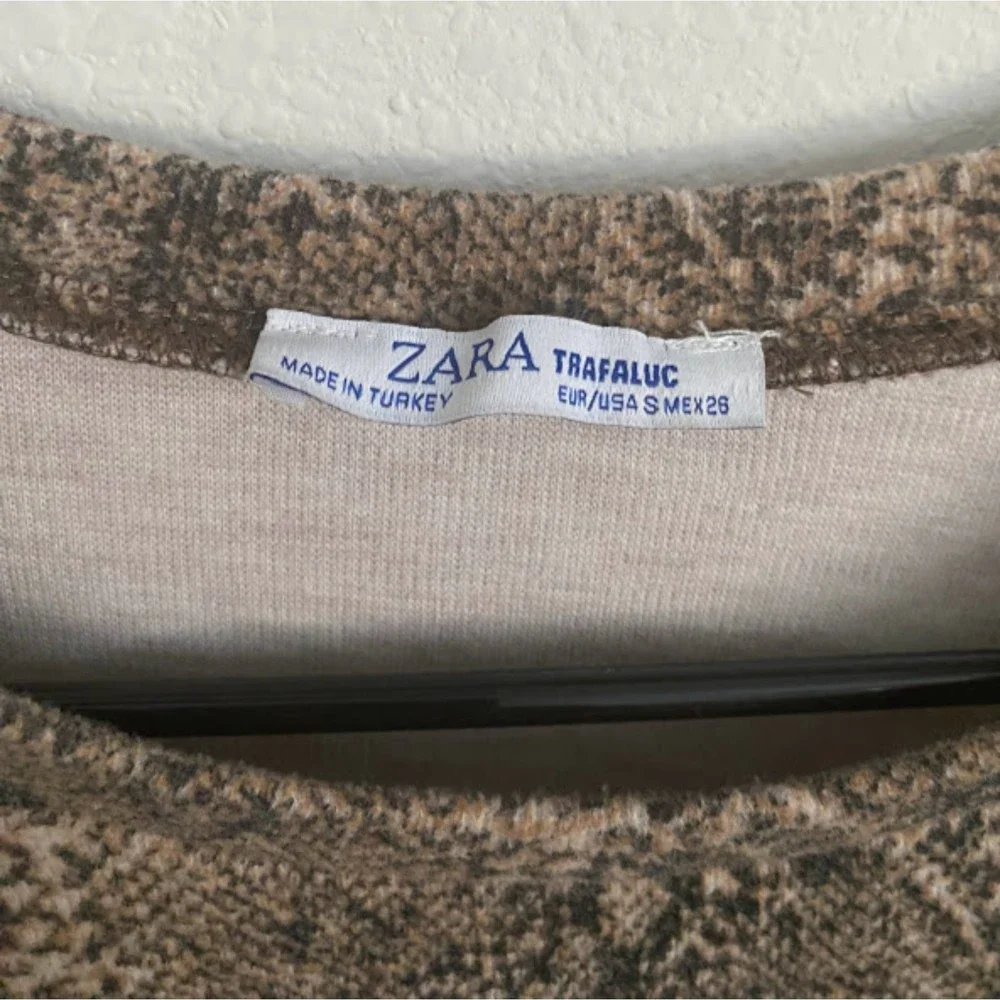 Zara Trafaluc Brown Snake Print Long Sleeve Cropped Sweat Shirt S